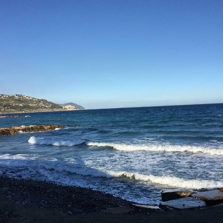 Casa Di Rosa Appartement San Lorenzo al Mare Buitenkant foto